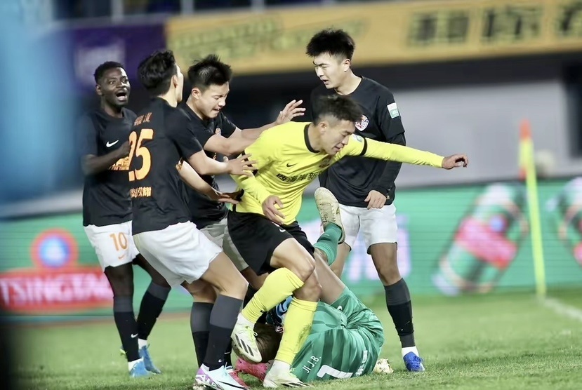 包含马拉加惨败,遭遇联赛三连败的词条 包含马拉加惨败,遭遇联赛三连败的词条