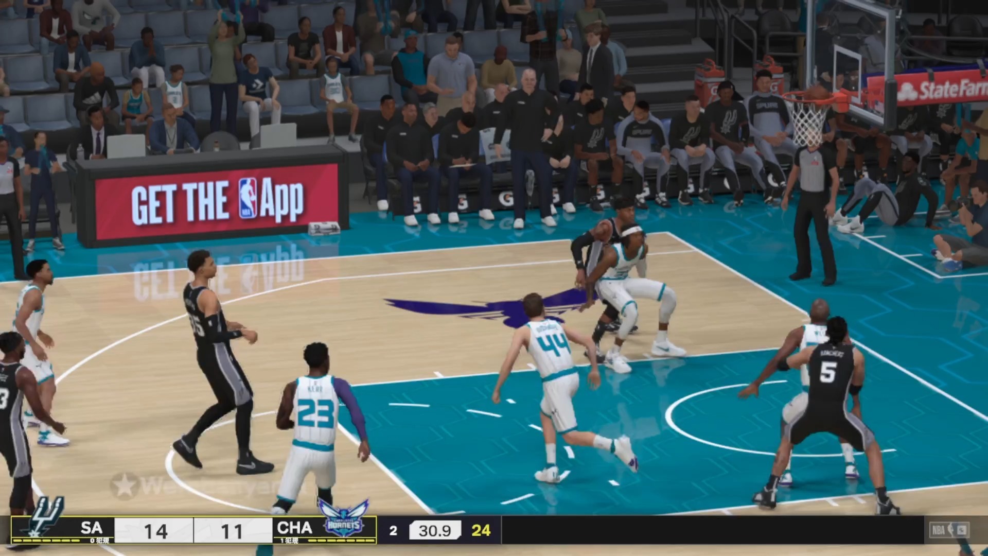 马刺主场惨败黄蜂，波普首发表现不佳，影响结果