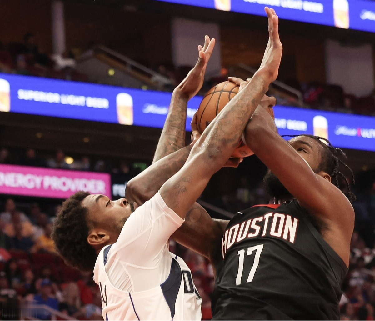 火箭负于公牛，心情低落