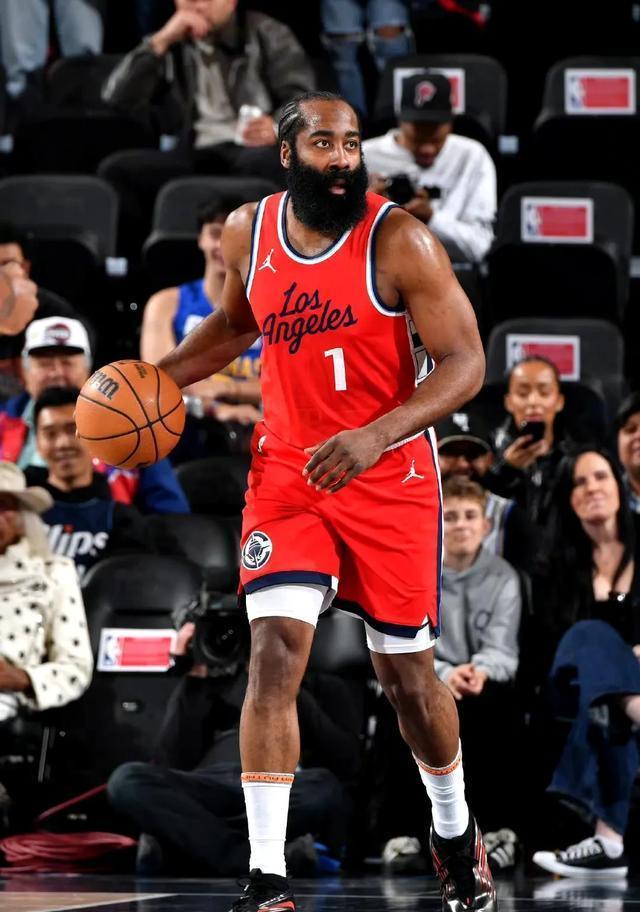 火箭客场胜国王,终结连败 火箭客场胜国王,终结连败