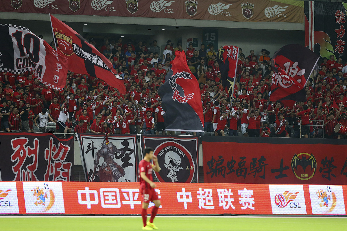中国足球超级联赛收视率创新高,球迷热情高涨 中国足球超级联赛收视率创新高,球迷热情高涨