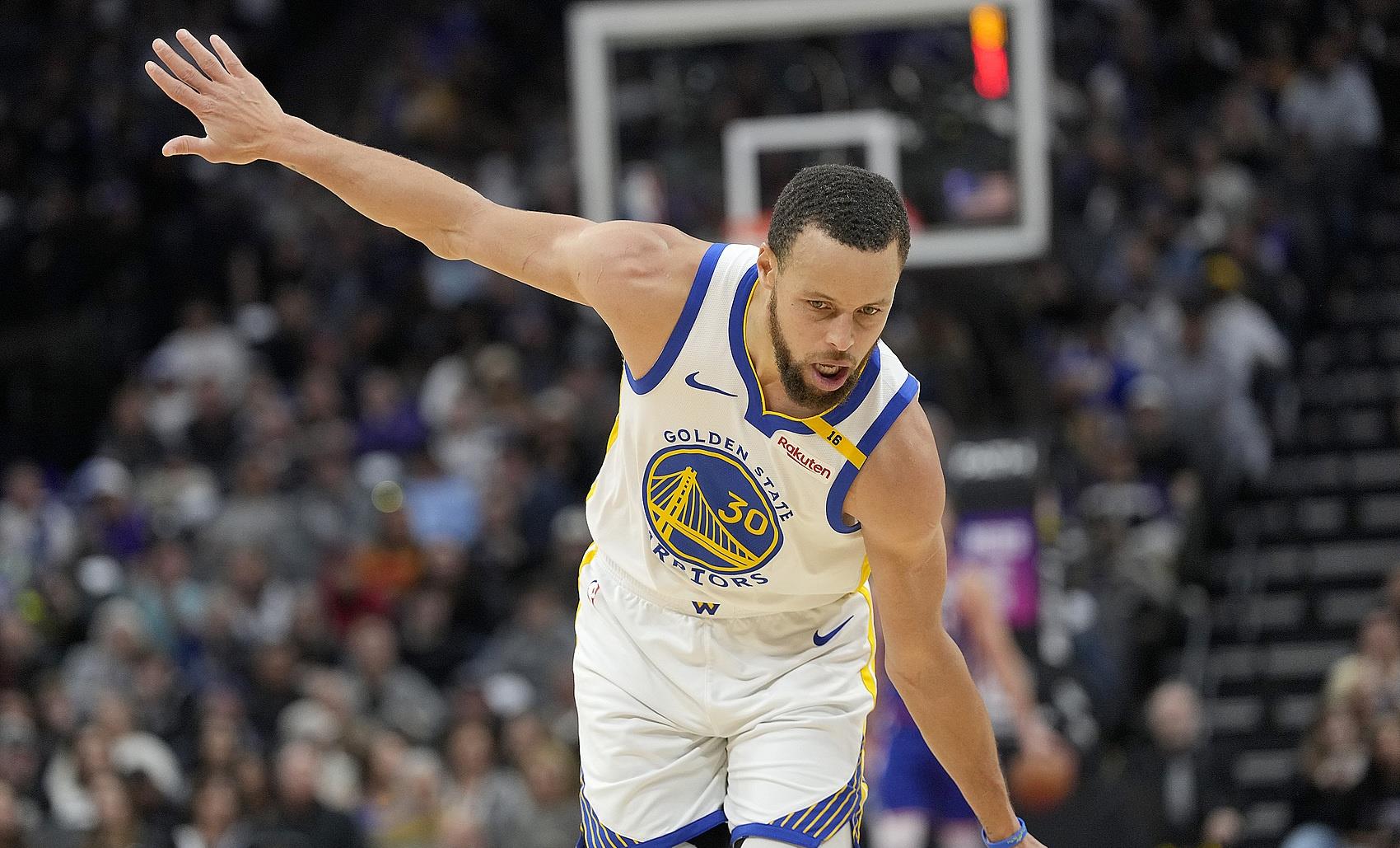 孤军作战的勇士不敌爵士,库里单核表现不足遗憾落败 孤军作战的勇士不敌爵士,库里单核表现不足遗憾落败