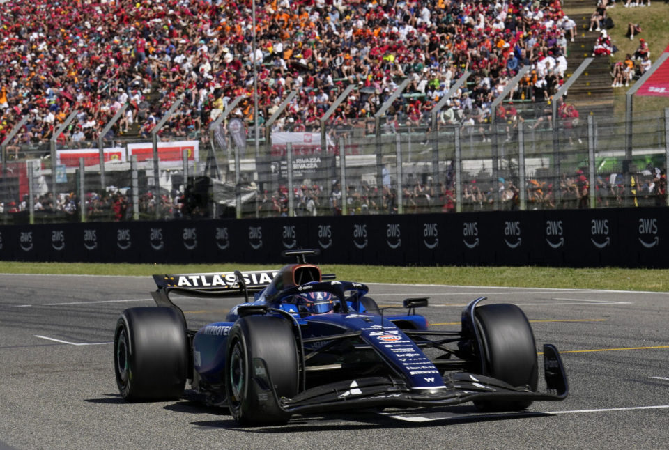 关于梅赛德斯横扫红牛二队，勒克莱尔统治全场的信息